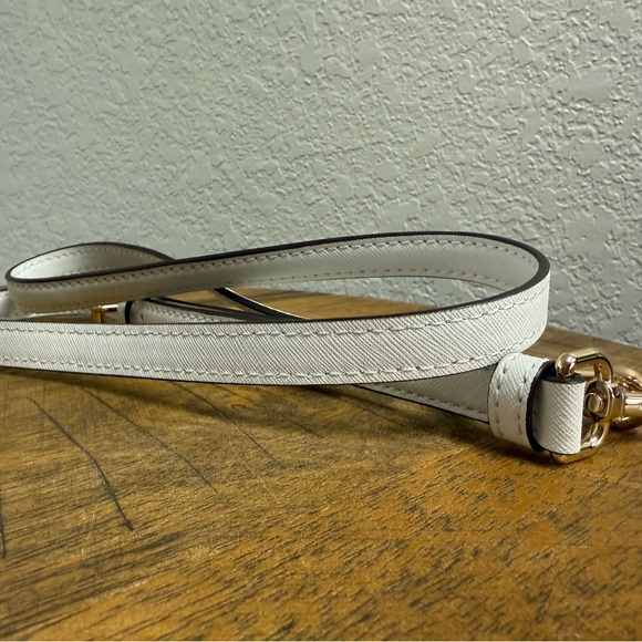 White and Grey MK Pattern Michael Kors Medium Sized Purse - Picture 8 of 10